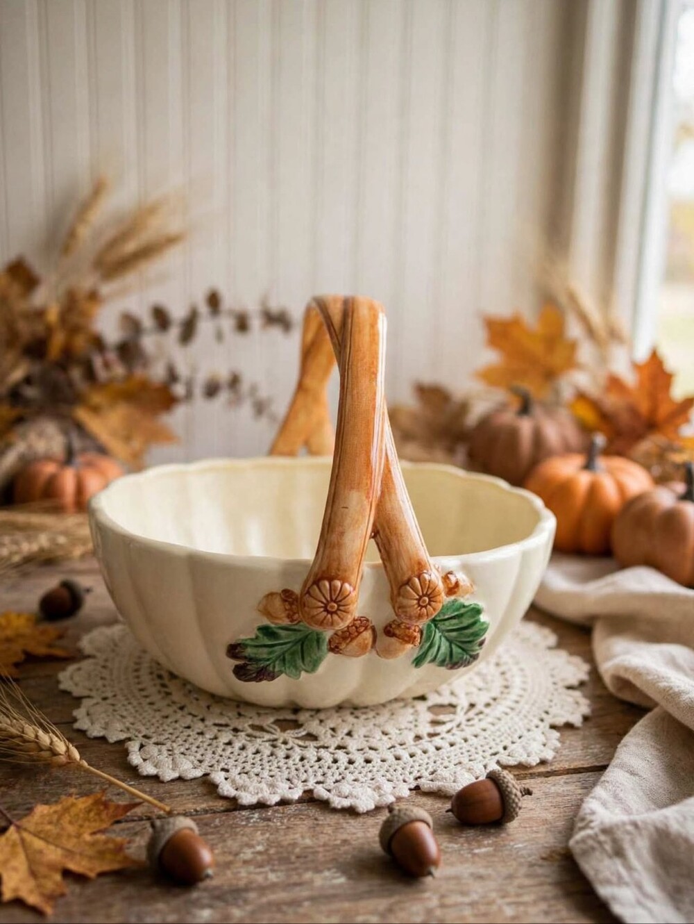 Vintage 1989 Shafford Cambridge Creamware Acorn Basket